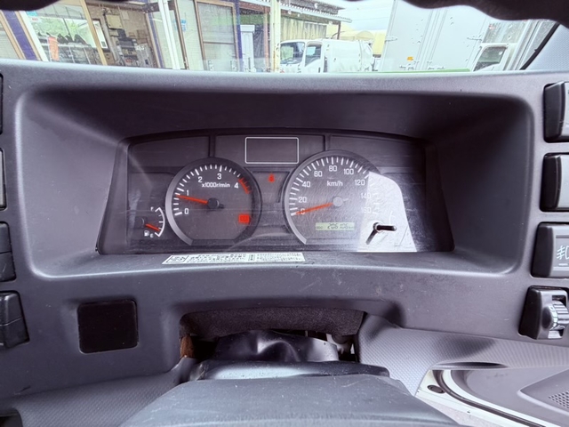 いすゞ エルフ 小型 バン TRG-NLR85AN(111377) 56枚目