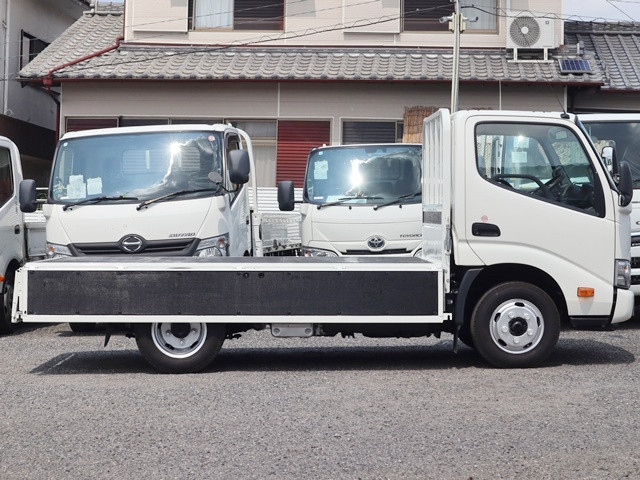 トヨタ ダイナ 小型 平ボディ 2RG-XZU605(109729) 10枚目