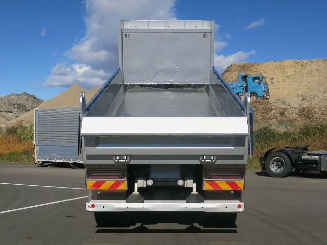 UDトラックス（日産） クオン 大型 土砂ダンプ QKG-CW5XL(35628) 7枚目