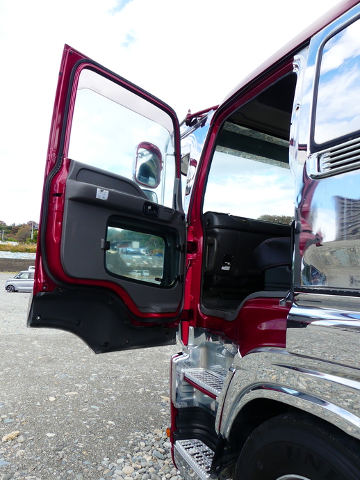 いすゞ ギガ 大型 コンテナ専用車 QKG-CYZ77AM(53468) 28枚目