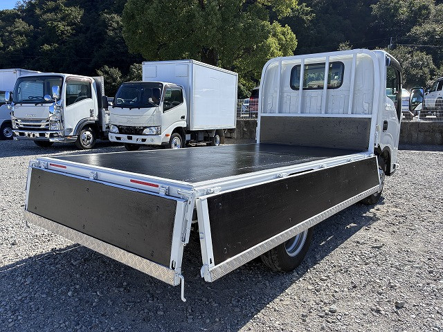いすゞ エルフ 小型 平ボディ 2TG-NJR88AF(113331) 15枚目