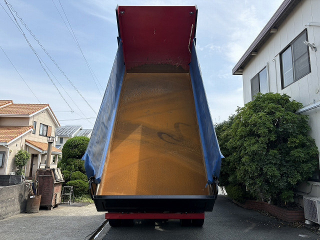 いすゞ ギガ 大型 土砂ダンプ 2PG-CXZ77CT(109811) 9枚目