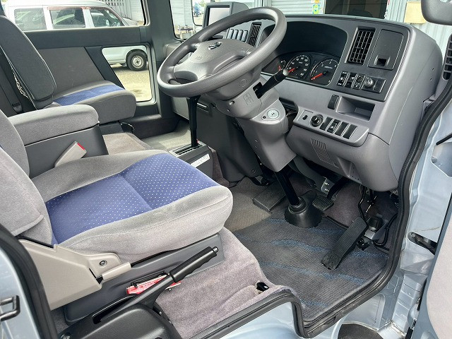 日産自動車 シビリアン 中型 バス ABG-DJW41(111600) 12枚目