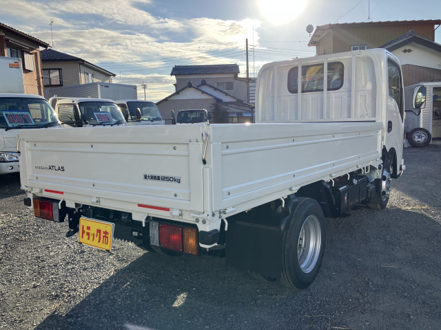 日産自動車 アトラス 小型 平ボディ 3DF-AHR87AF(108469) 3枚目