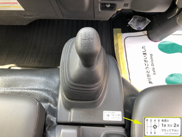 いすゞ エルフ 小型 平ボディ 2RG-NPR88YM(104507) 40枚目