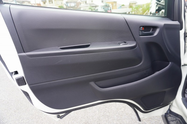 トヨタ ハイエース 小型 Translation missing: ja.item.body_keijou_enum.body_keijou_light_van CBF-TRH200V(94846) 40枚目
