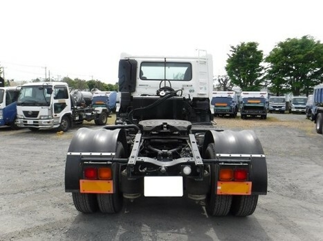 UDトラックス（日産） クオン 大型 トラクタ ADG-GK4XAD(7156) 5枚目