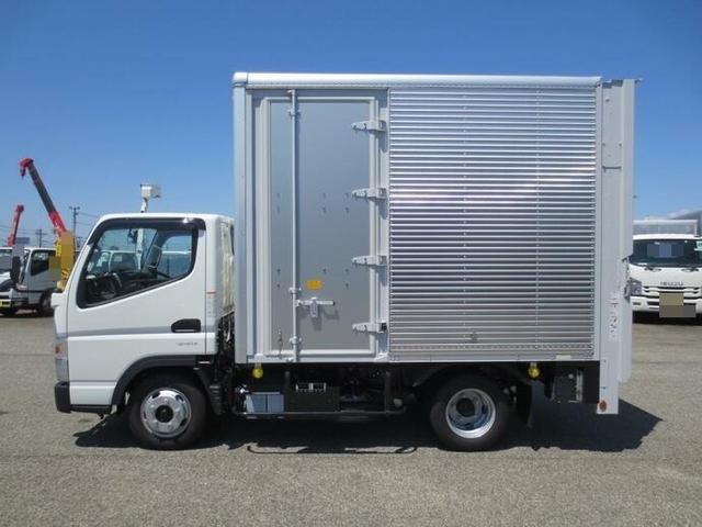 三菱ふそう キャンター 小型 バン 2RG-FBA20(10184) 8枚目