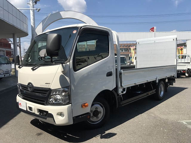 トヨタ トヨエース 小型 平ボディ TKG-XZU775(110272) 1枚目
