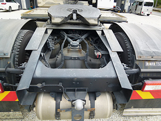 UDトラックス（日産） クオン 大型 トラクタ 2PG-GK5AAB(113572) 17枚目