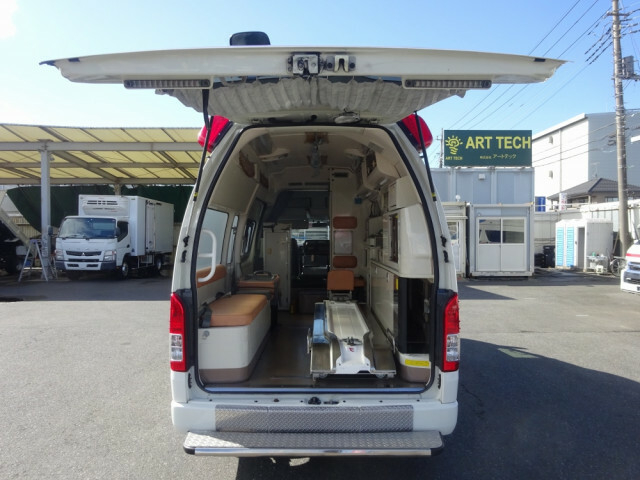 トヨタ ハイエース 小型 その他 CBF-TRH226S(39609) 8枚目