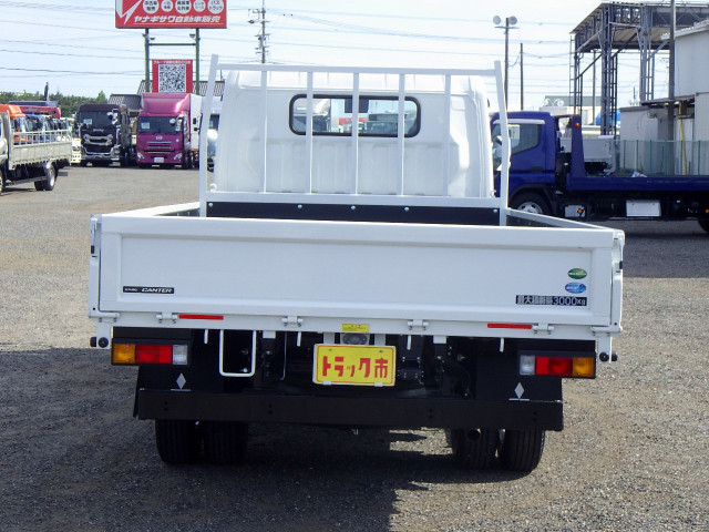 三菱ふそう キャンター 小型 平ボディ 2RG-FEB50(105605) 6枚目