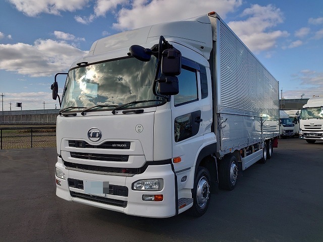 UDトラックス（日産） クオン 大型 ウィング LKG-CG5ZA(8945) 6枚目