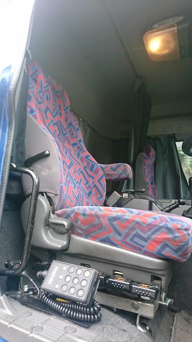 いすゞ エルフ 大型 トラクタ PJ-EXD52D6(2177) 11枚目