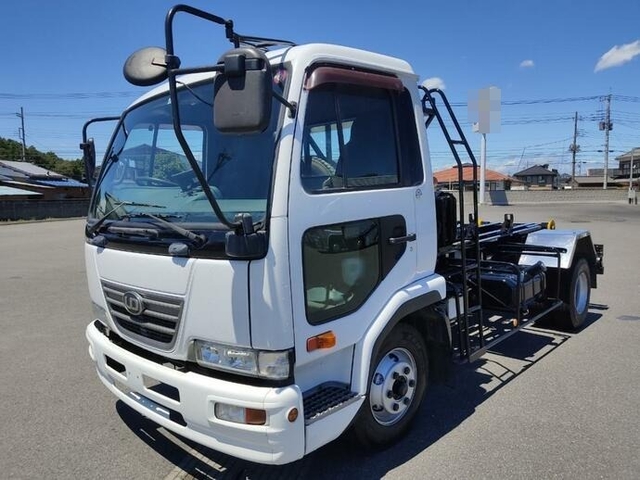 UDトラックス（日産） コンドル 中型 コンテナ専用車 PB-MK36A(12612) 4枚目