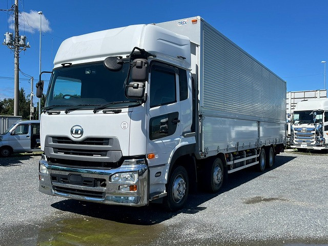 UDトラックス（日産） クオン 大型 ウィング QPG-CG5ZA(112635) 2枚目
