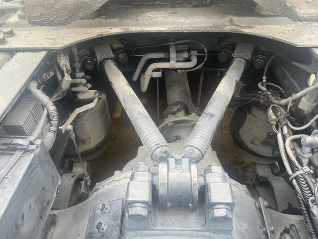 UDトラックス（日産） クオン 大型 トラクタ PKG-GK4XAB(11836) 6枚目