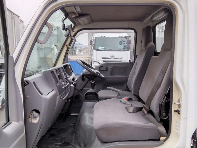いすゞ エルフ 小型 冷蔵冷凍バン SKG-NHR85AN(8951) 37枚目