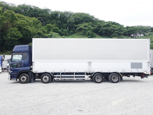 UDトラックス（日産） クオン 大型 ウィング 2PG-CG5CA(109548) 9枚目