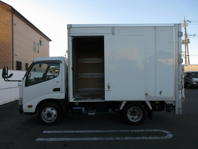 トヨタ ダイナ 小型 バン TKG-XZC675(8399) 6枚目