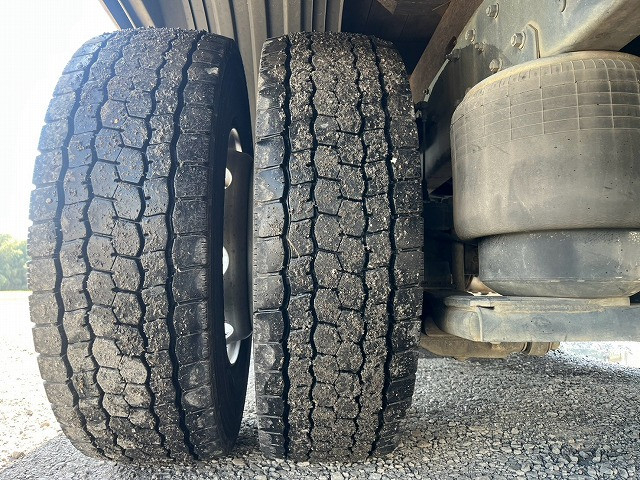 三菱ふそう ファイター 増トン 平ボディ（クレーン付） QKG-FK65FZ(113670) 43枚目