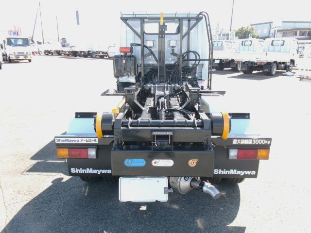 三菱ふそう キャンター 小型 コンテナ専用車 2RG-FBAV0(113192) 7枚目
