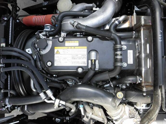 いすゞ フォワード 中型 コンテナ専用車 2PG-FRR90S2(9366) 20枚目