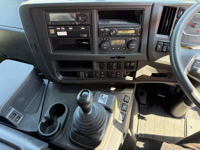いすゞ ギガ 大型 ウィング 2PG-CYJ77C(112792) 22枚目