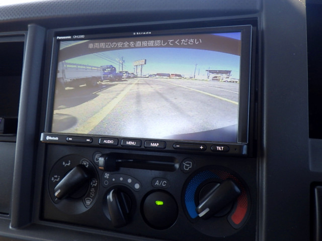 いすゞ エルフ 小型 平ボディ 2RG-NNS88AN(112131) 24枚目