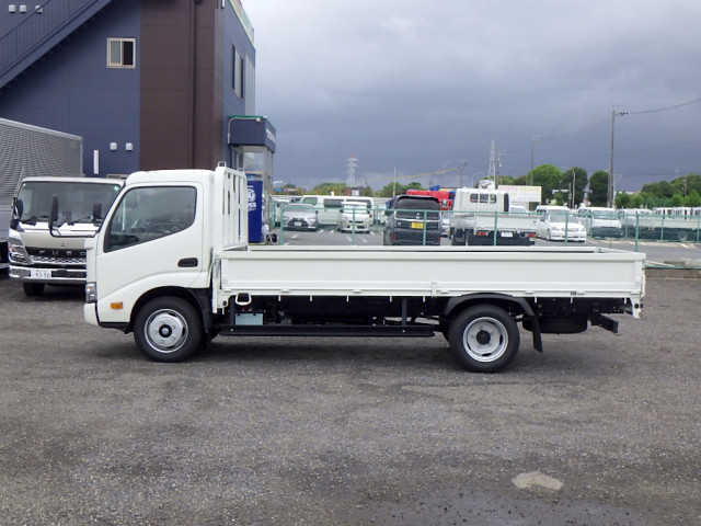 トヨタ ダイナ 小型 平ボディ 2RG-XZU655(111460) 9枚目