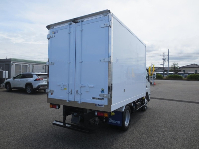三菱ふそう キャンター 小型 冷蔵冷凍バン 2RG-FBAV0(107639) 4枚目