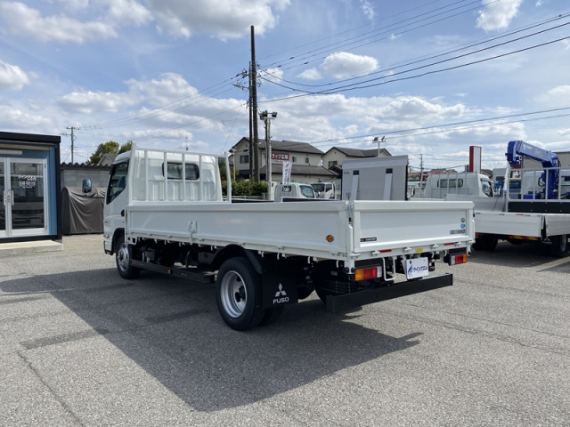 三菱ふそう キャンター 小型 平ボディ 2RG-FEAV0(107400) 6枚目