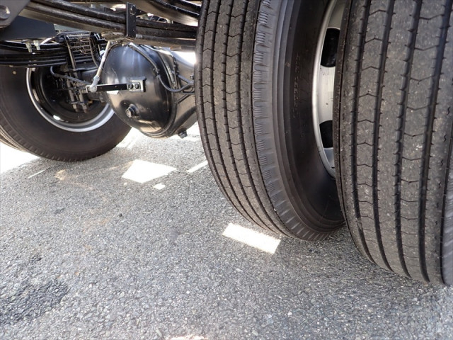 いすゞ フォワード 中型 コンテナ専用車 2RG-FRR90S4(113980) 19枚目