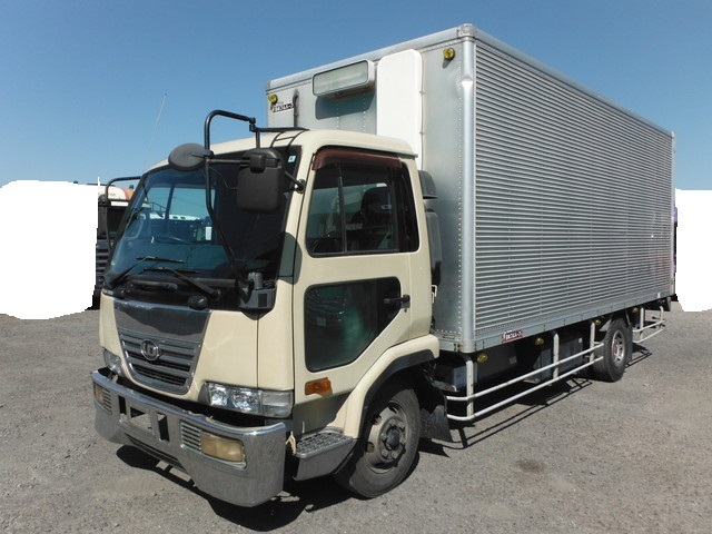 UDトラックス（日産） ビッグサム 中型 冷蔵冷凍バン KK-MK25A(2190) 1枚目