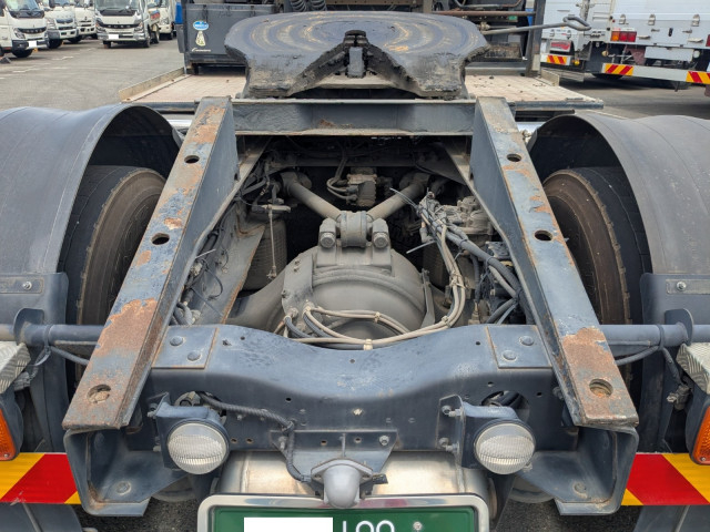 UDトラックス（日産） クオン 大型 トラクタ QKG-GK6XAB(111625) 8枚目