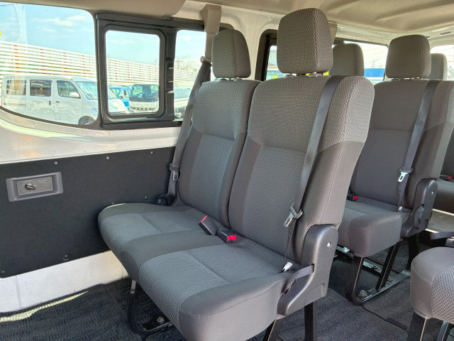 日産自動車 キャラバン 小型 バス CBA-KS2E26(113653) 8枚目