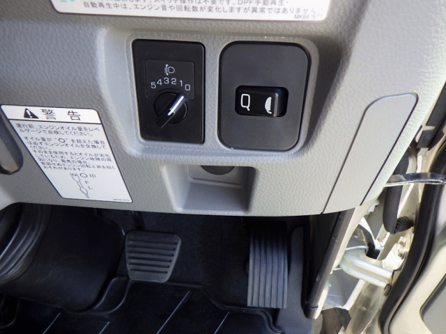 Mitsubishi Fuso canter Small Flat body 2PG-FED90(105775) 22枚目