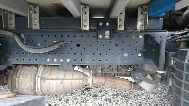 いすゞ エルフ 小型 冷蔵冷凍バン BDG-NPR85AN(2136) 21枚目