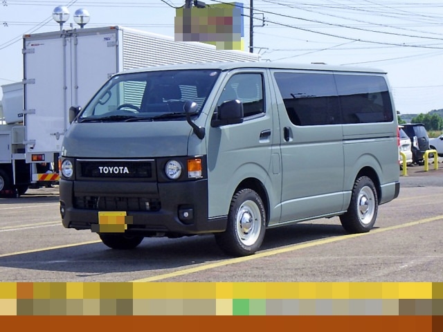 トヨタ ハイエース 小型 アルミバン 3BF-TRH200V(88024) 1枚目