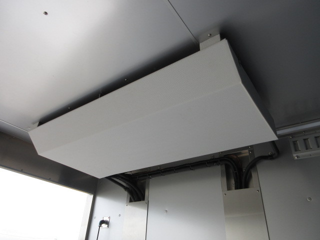 いすゞ ギガ 大型 冷蔵冷凍バン 2PG-CYY77DU(107592) 76枚目