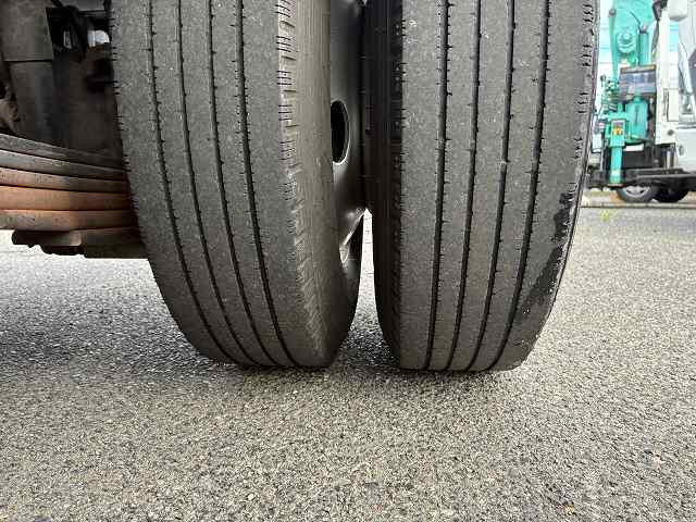 いすゞ エルフ 小型 平ボディ PB-NKR81A(111679) 31枚目