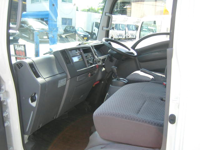 いすゞ エルフ 小型 冷凍冷蔵バン TRG-NLR85AN(88636) 26枚目