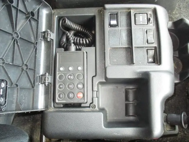日野 プロフィア 小型 アルミウィング QKG-FW1EXBG(88650) 32枚目