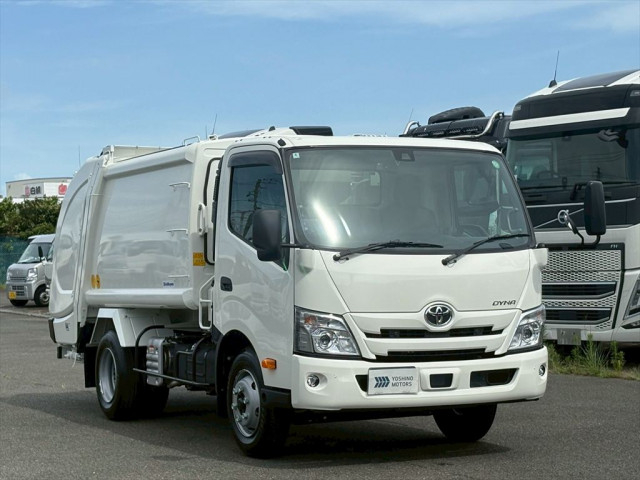 トヨタ ダイナ 小型 塵芥車（プレス式） 2KG-XZU700(88742) 2枚目