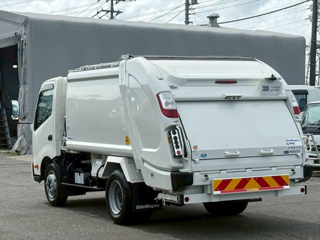 トヨタ ダイナ 小型 塵芥車（プレス式） 2KG-XZU700(88742) 3枚目