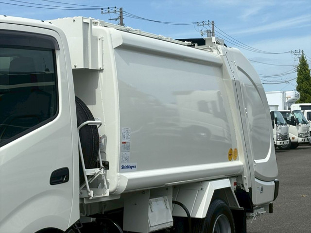 トヨタ ダイナ 小型 塵芥車（プレス式） 2KG-XZU700(88742) 6枚目