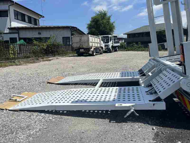 三菱ふそう ファイター 増トン 車載専用車 2KG-FK62FZ(88741) 17枚目