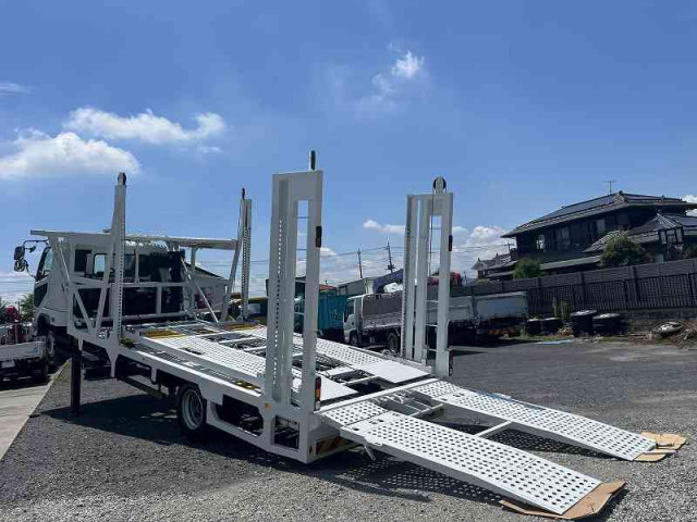 三菱ふそう ファイター 増トン 車載専用車 2KG-FK62FZ(88741) 19枚目