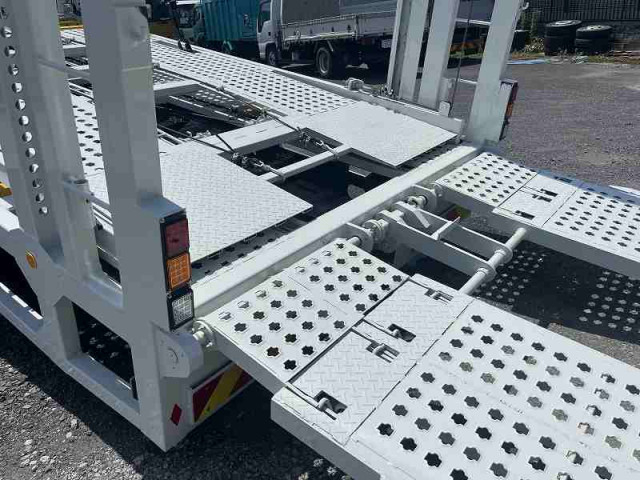 三菱ふそう ファイター 増トン 車載専用車 2KG-FK62FZ(88741) 22枚目