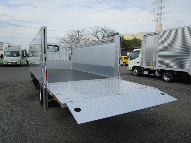 三菱ふそう キャンター 小型 平ボディ 2RG-FEAV0(88743) 9枚目